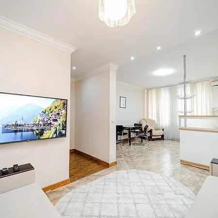Center Retreat 3br Apartment! Chisinau