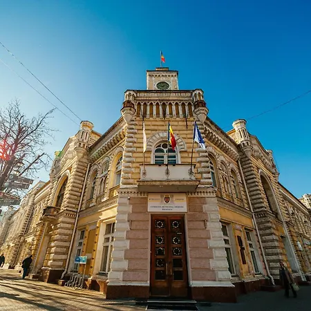 Apartment Center Retreat 3br Apartment! Chisinau
